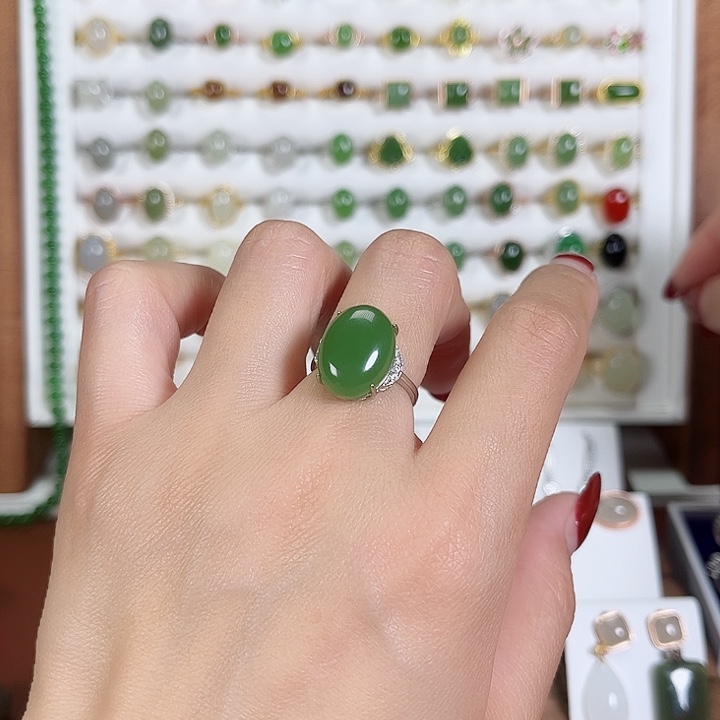 和田玉戒指银S925镀金镶嵌