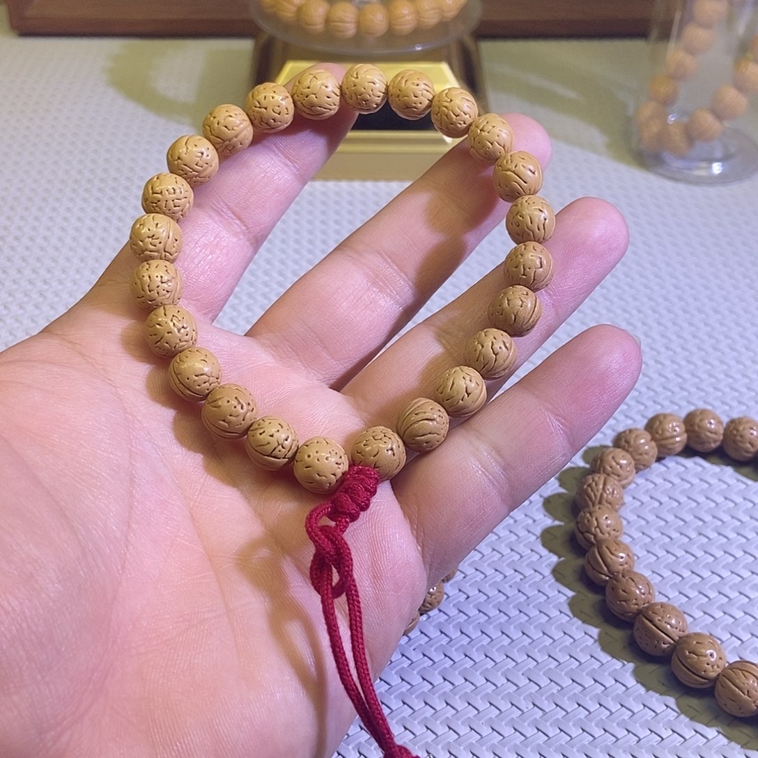 鸿***志桃核吊坠1111111111