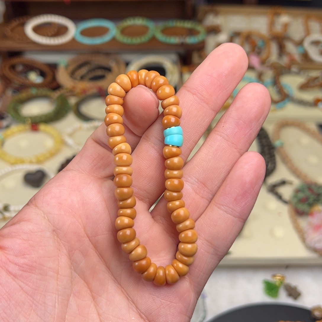 皮***丘手串龙脊菩提蒜瓣大肠设计款手串