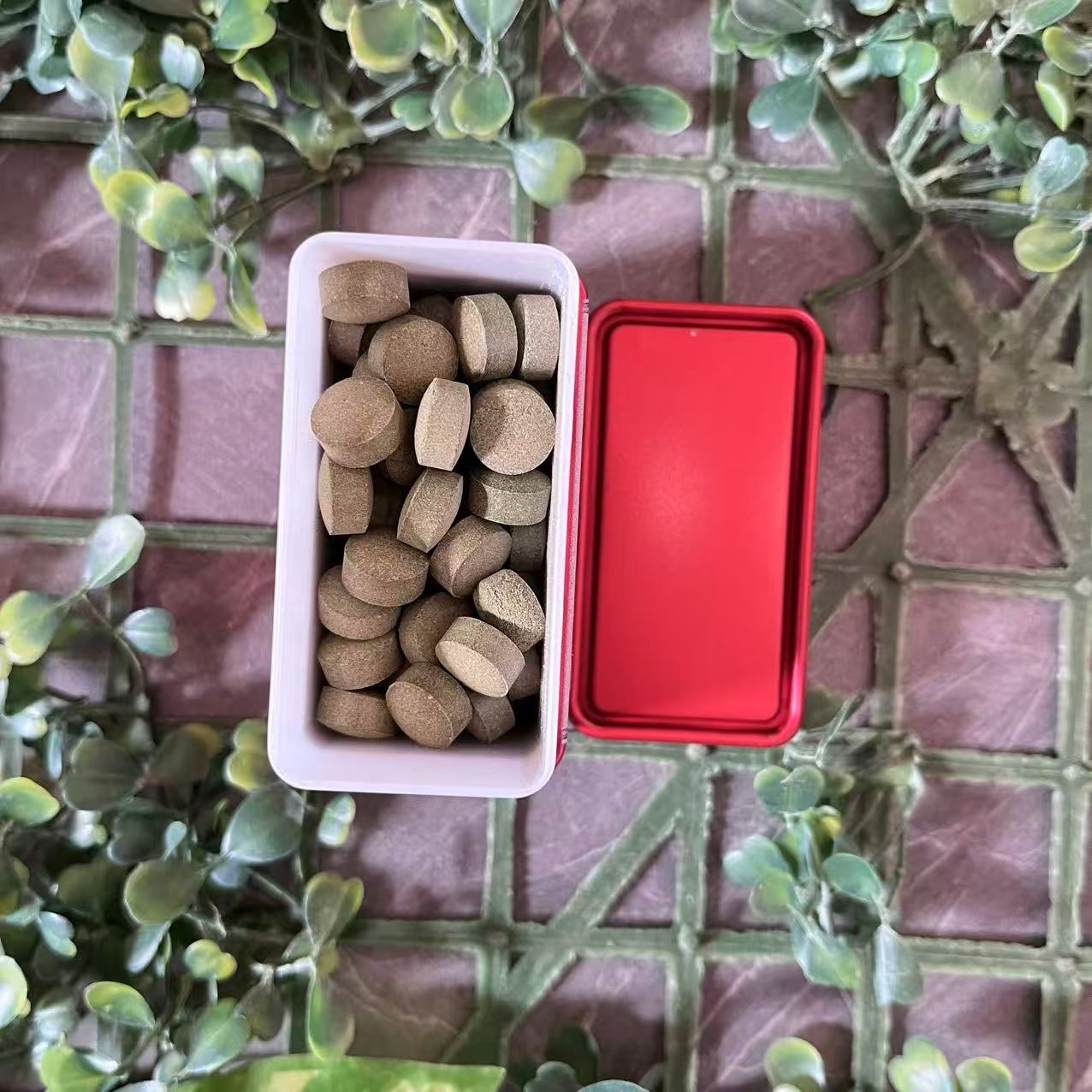  雨腾古茶   "P提J世 千W倍  皮F"YW片30g/盒（12月12）