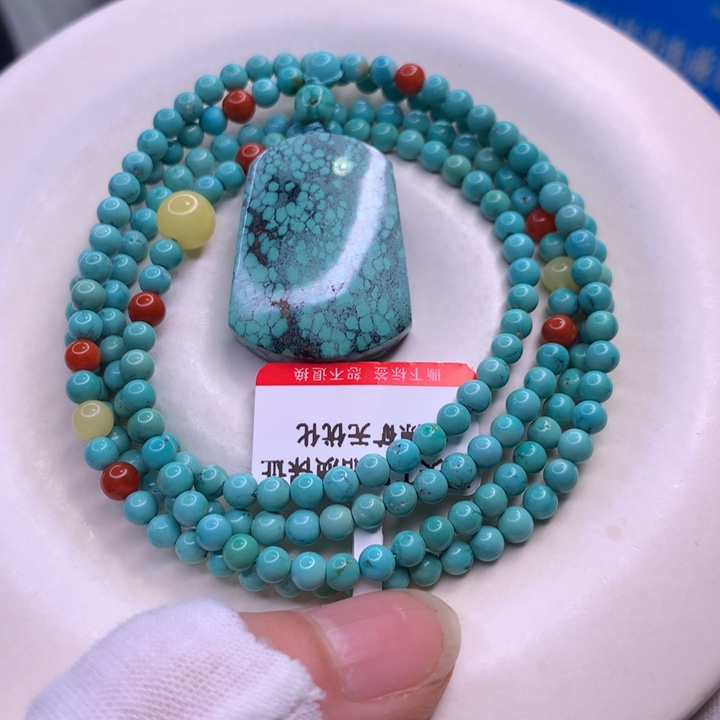 绿松石配饰未镶嵌