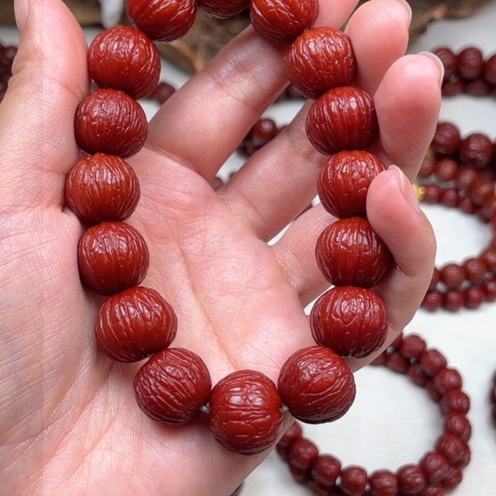 猴头核桃吊坠凤羽16