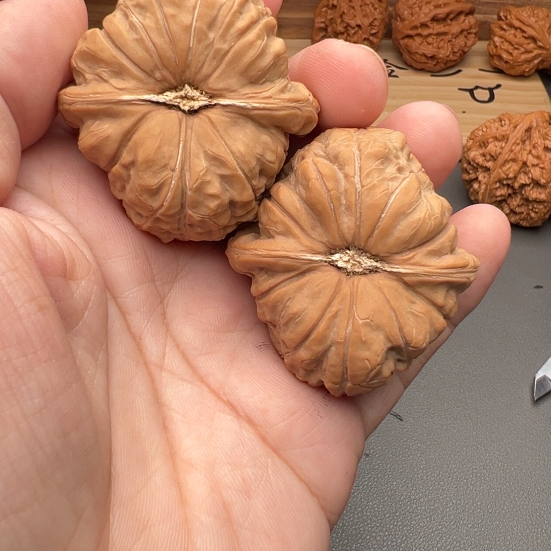 大***号把件文玩核桃南瓜