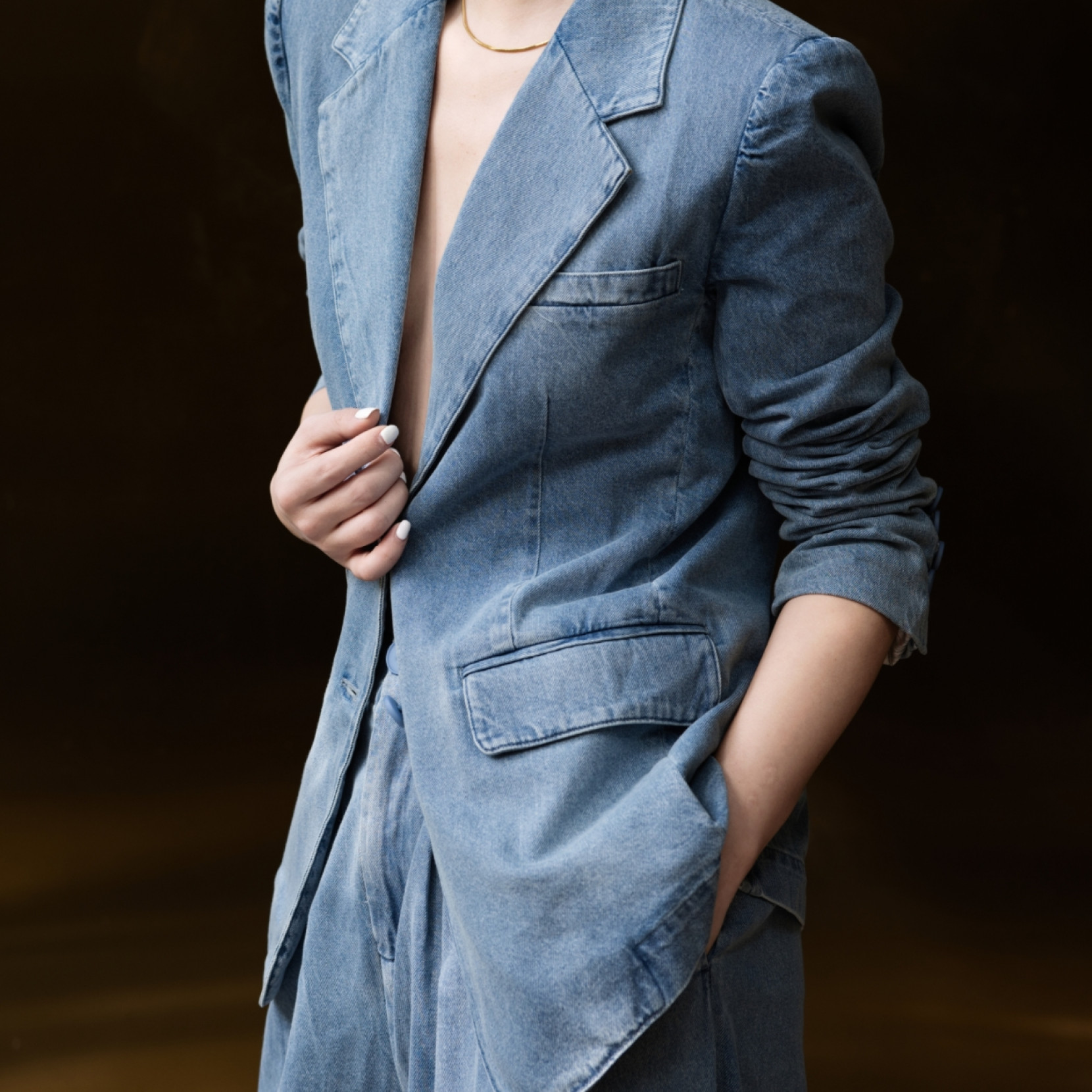 《范范高定》复古洗水牛仔套装 牛仔蓝色