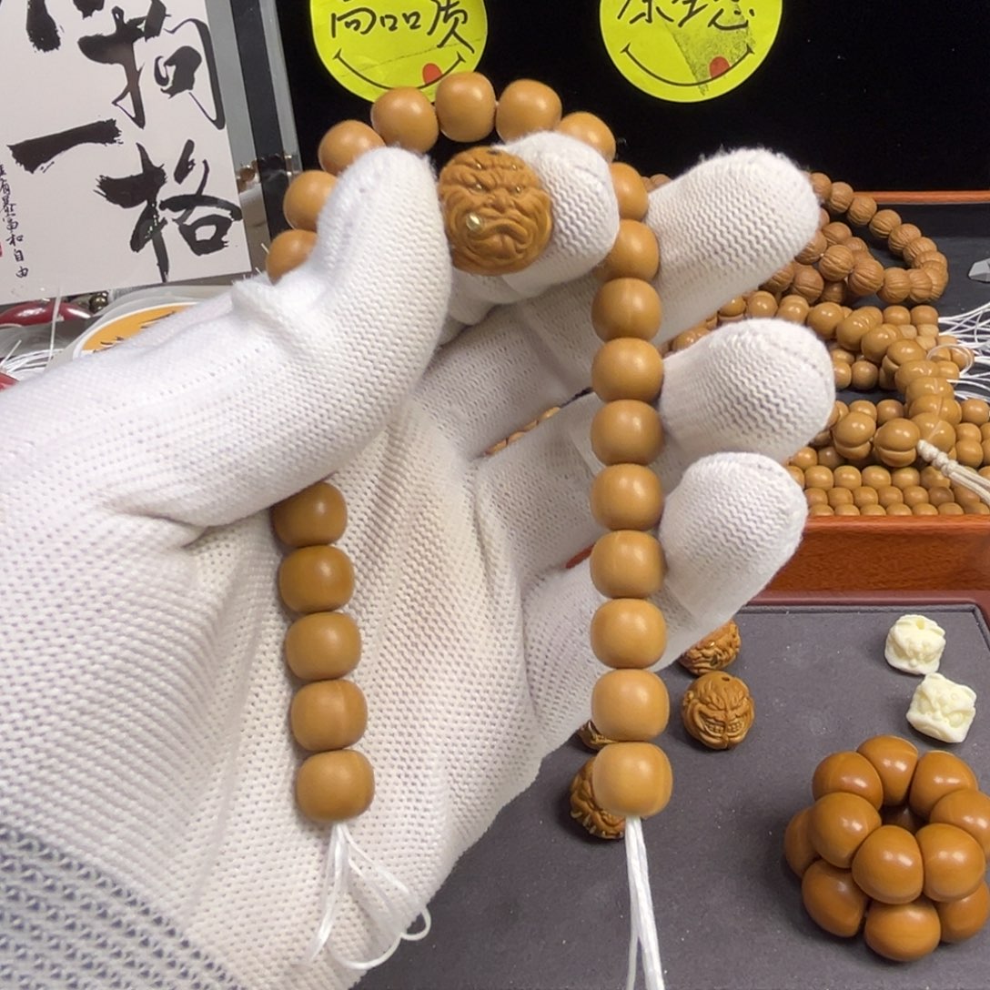 大叶紫檀（黑酸枝木类）