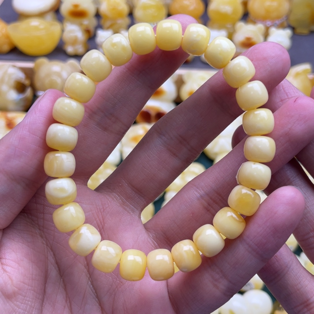 琥珀未镶嵌裸石蜜蜡