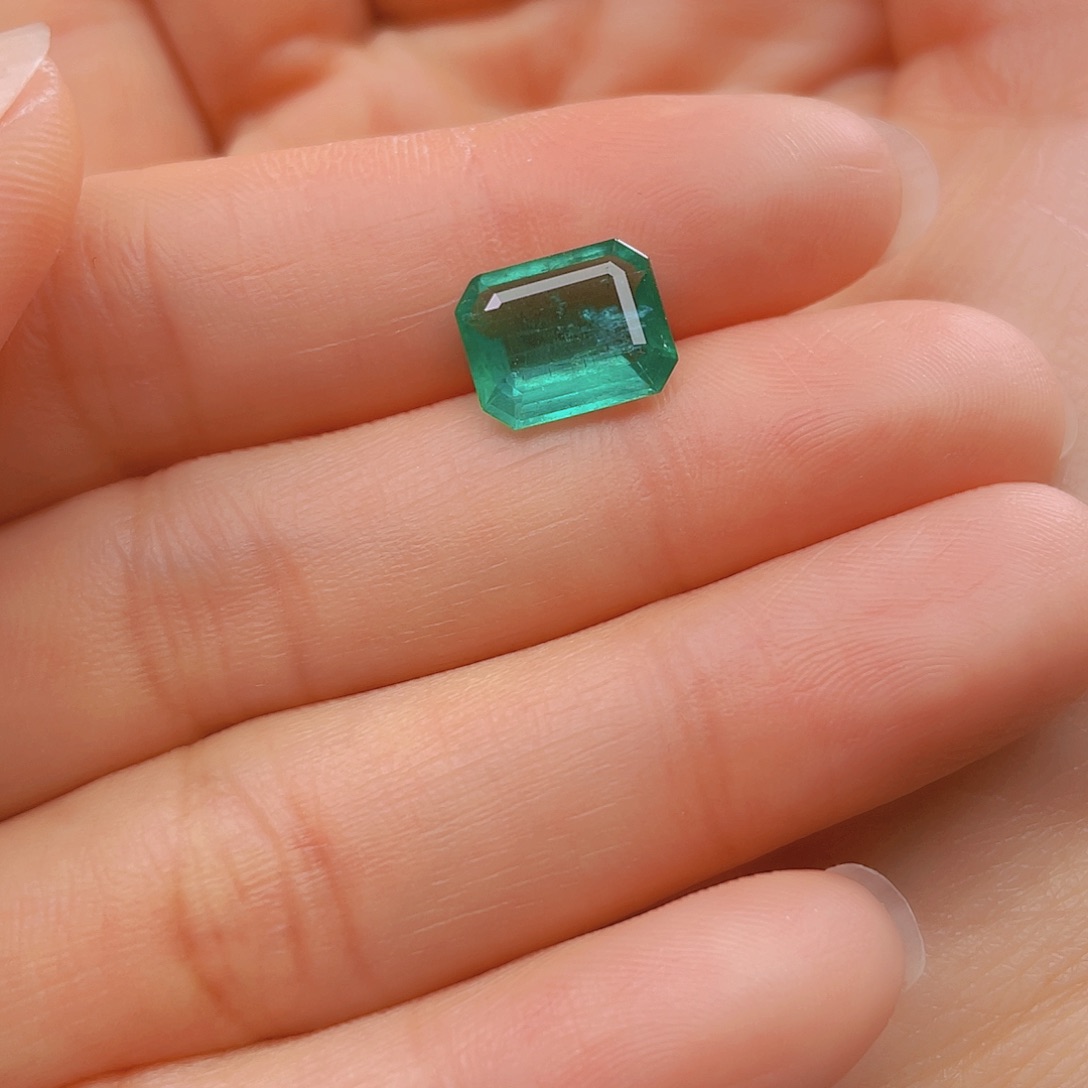 祖母绿裸石未镶嵌赞比亚