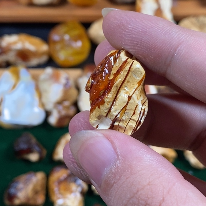 未镶嵌定制琥珀馬*青琥珀蜜蜡原石定制