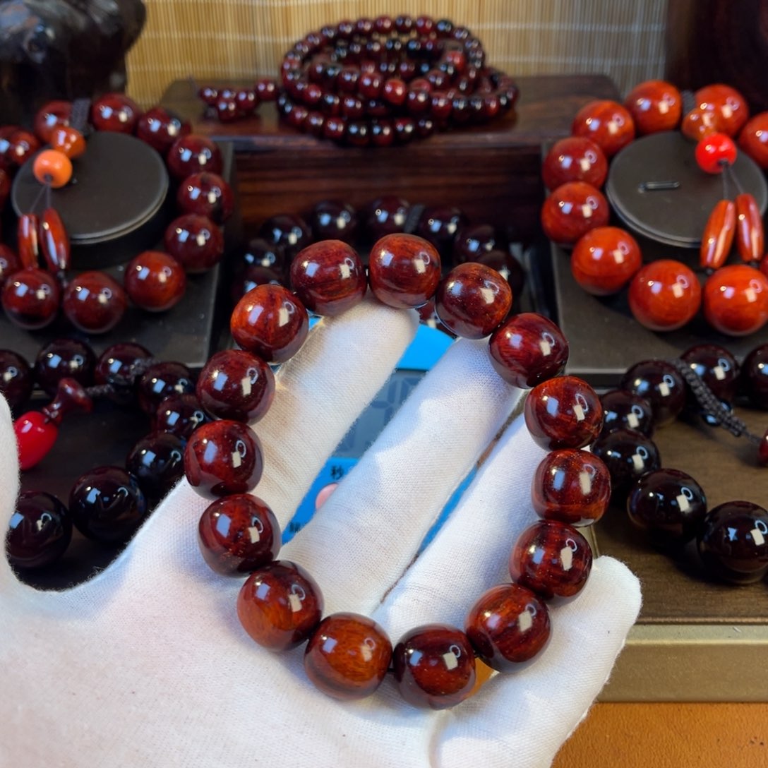 檀香紫檀（小叶紫檀）行****币