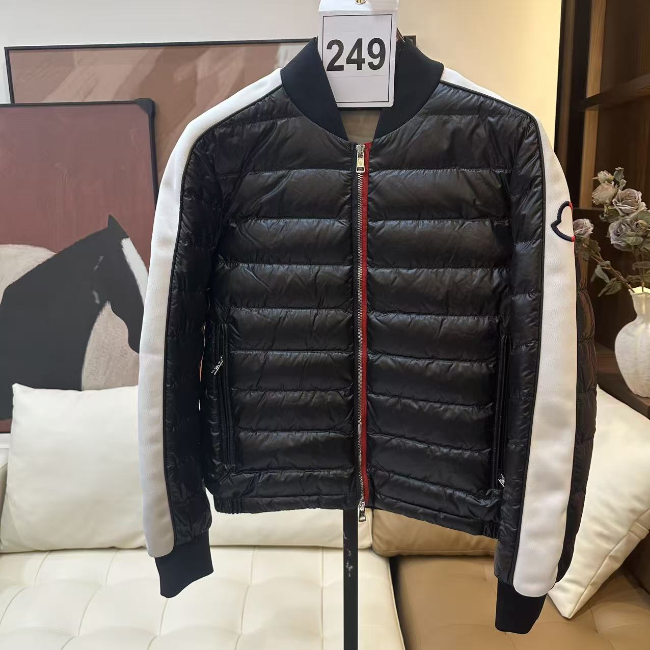 99新 Alexander McQueen/亚历山大·麦昆 联名薄款铃铛羽绒服249