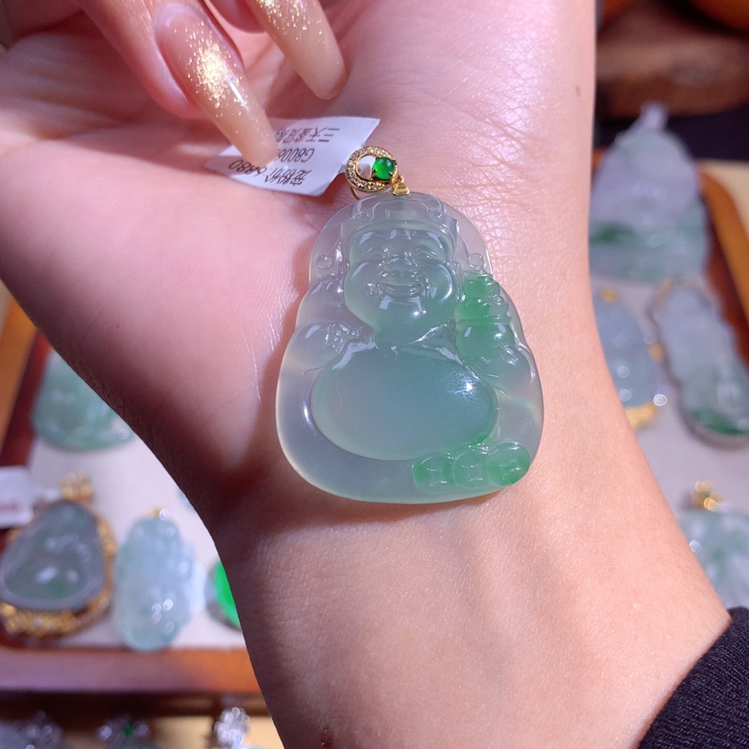 翡翠吊坠(不含链)18K金镶嵌