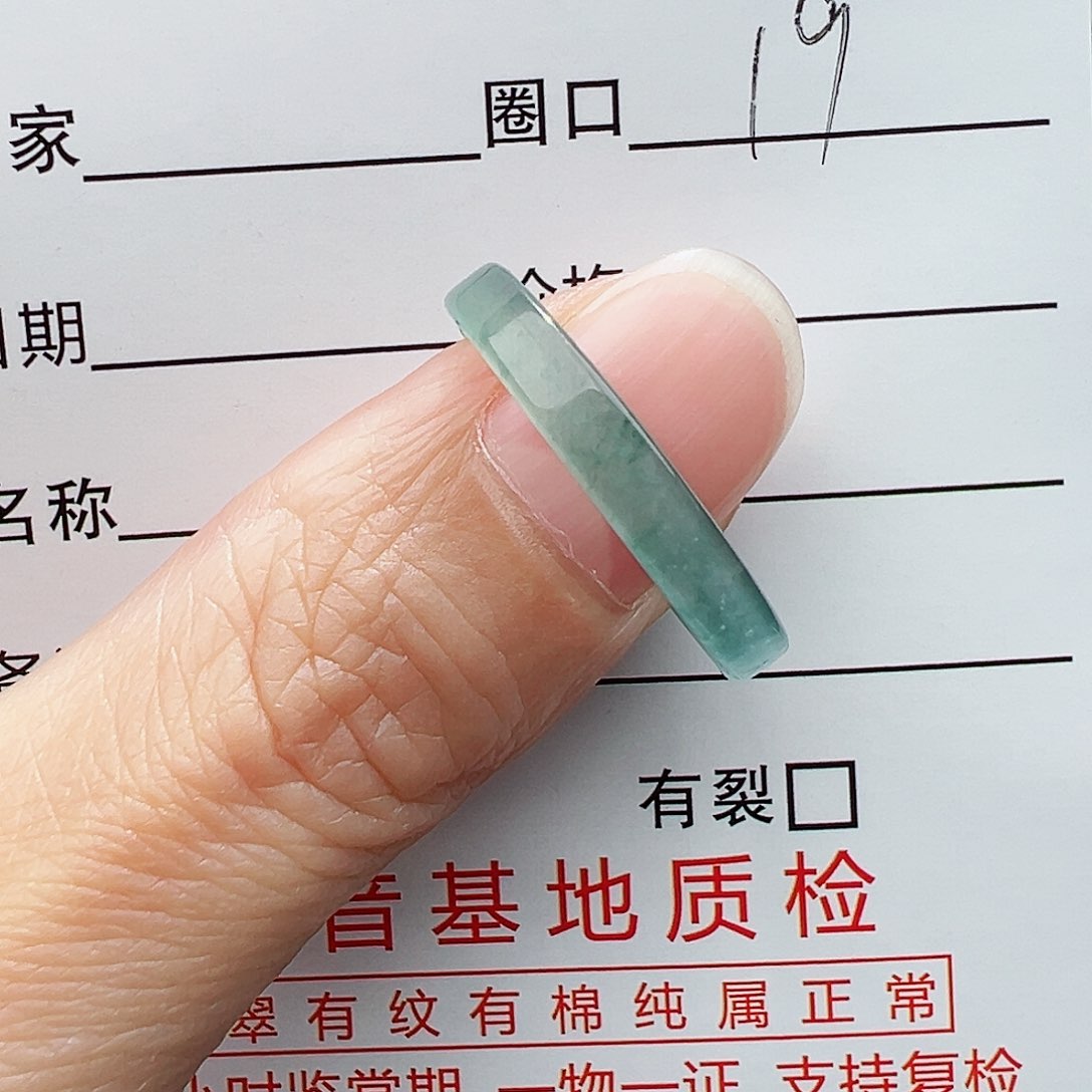 翡翠戒指未镶嵌翡翠