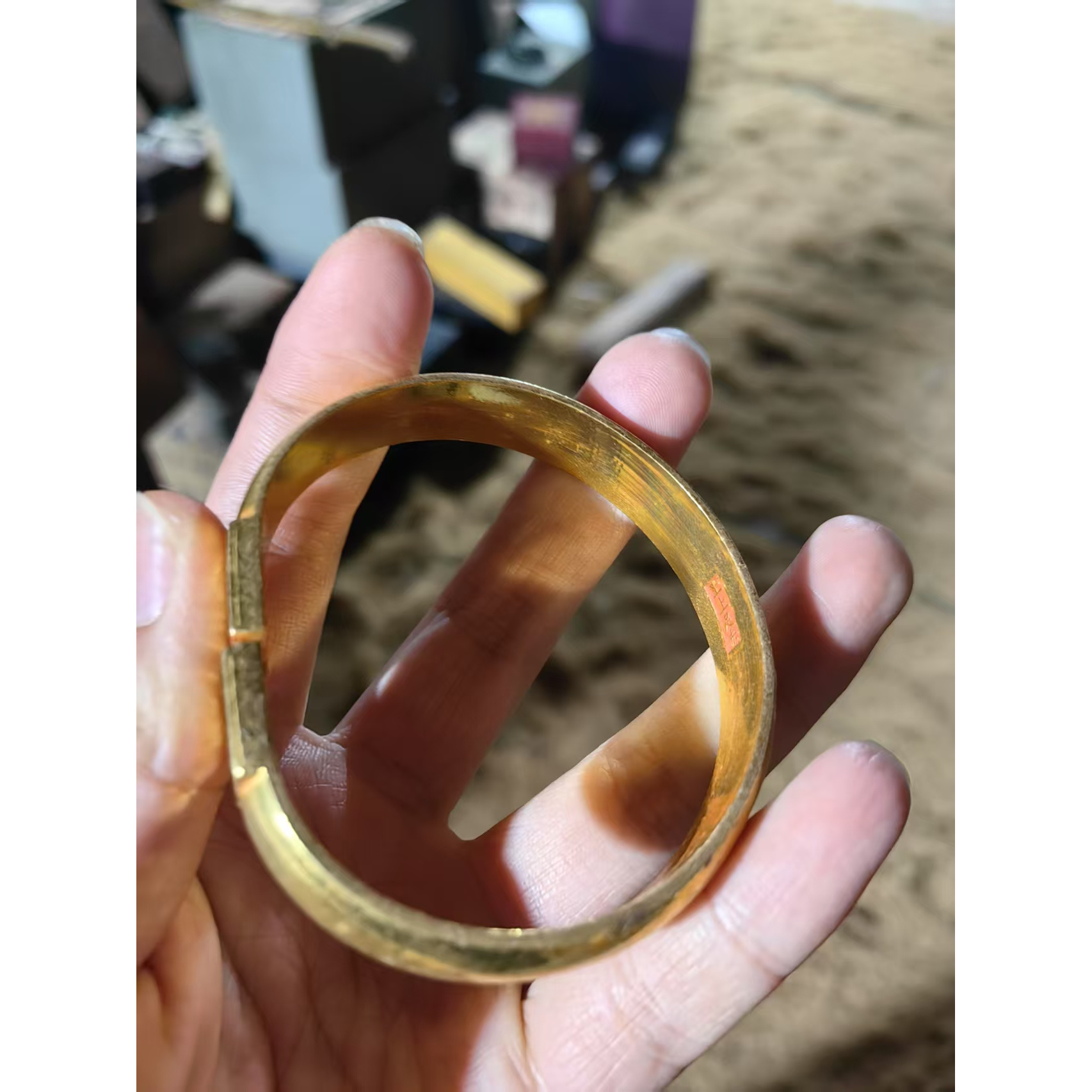 1个金色镯子摆件件链接