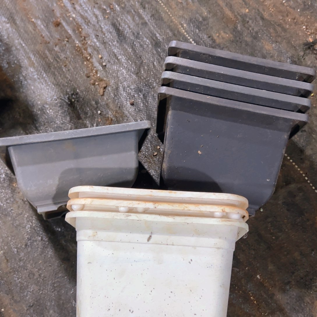 塑料盆景盆组合 17口径 8个