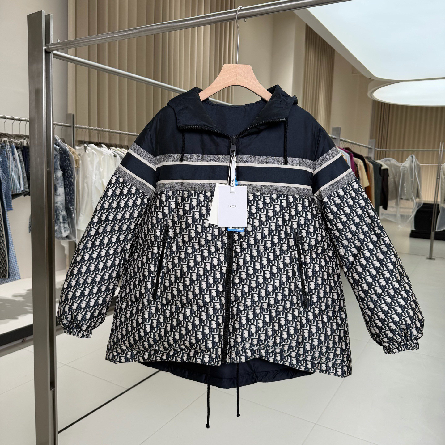 未使用 DIOR/迪奥 藏蓝色双面穿短款棉服 XS码 GM004939