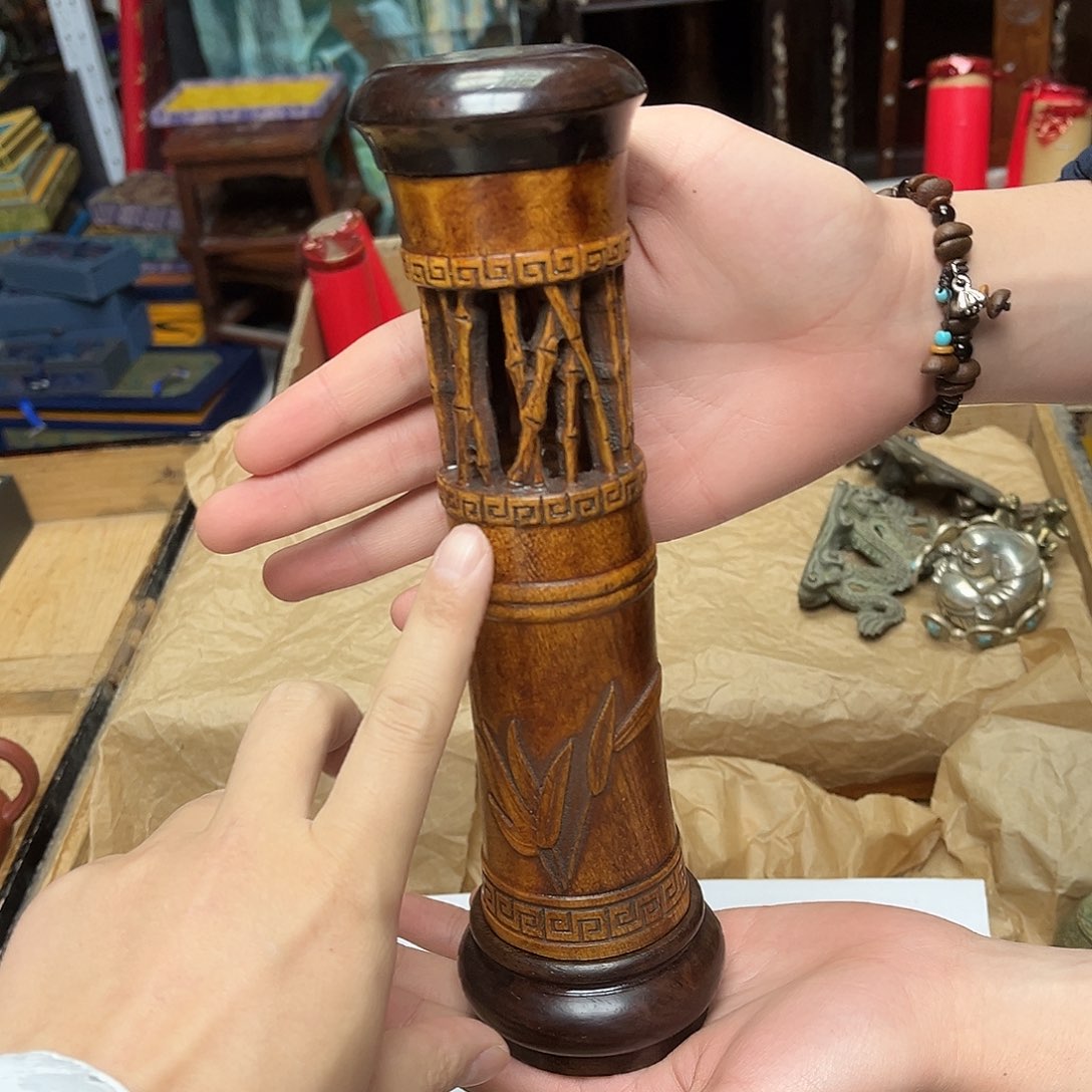 大叶紫檀（黑酸枝木类）