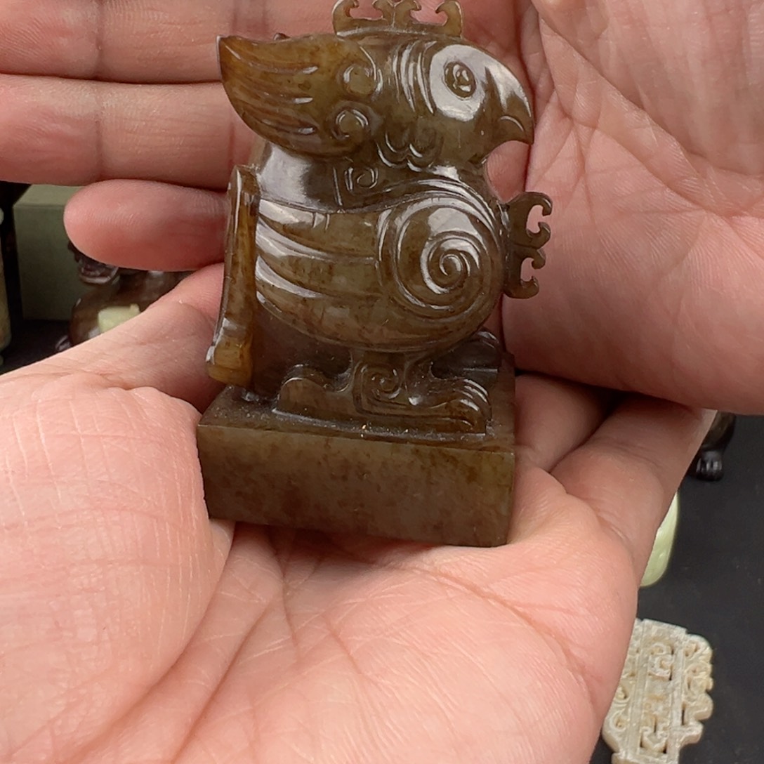 和田玉挂件未镶嵌好**荐