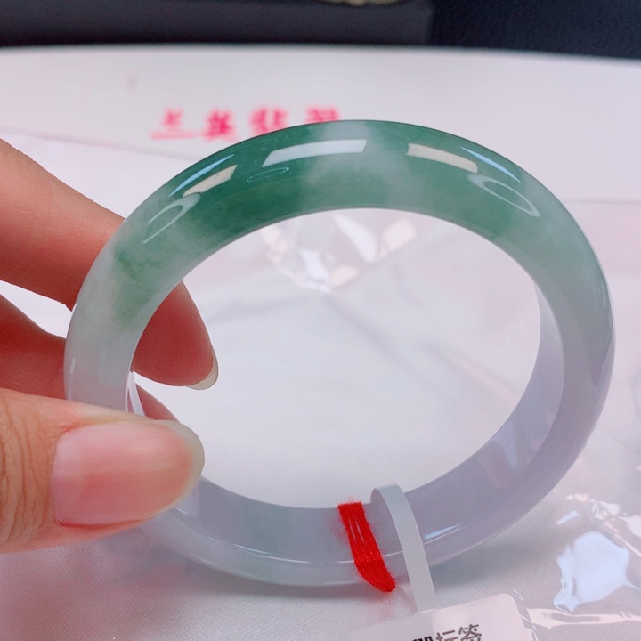 翡翠未镶嵌手镯55圈