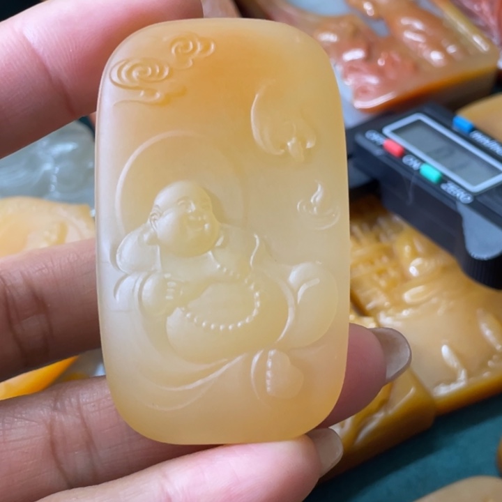 石英质玉（黄龙玉）挂件未镶嵌