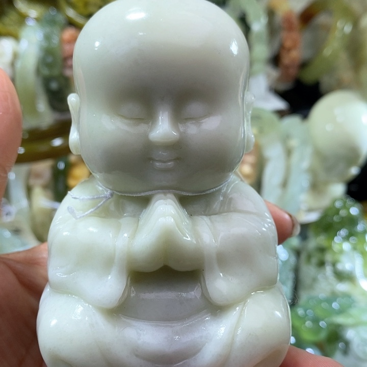 未镶嵌岫玉岫玉翠玉蛇纹石方解石玉摆件