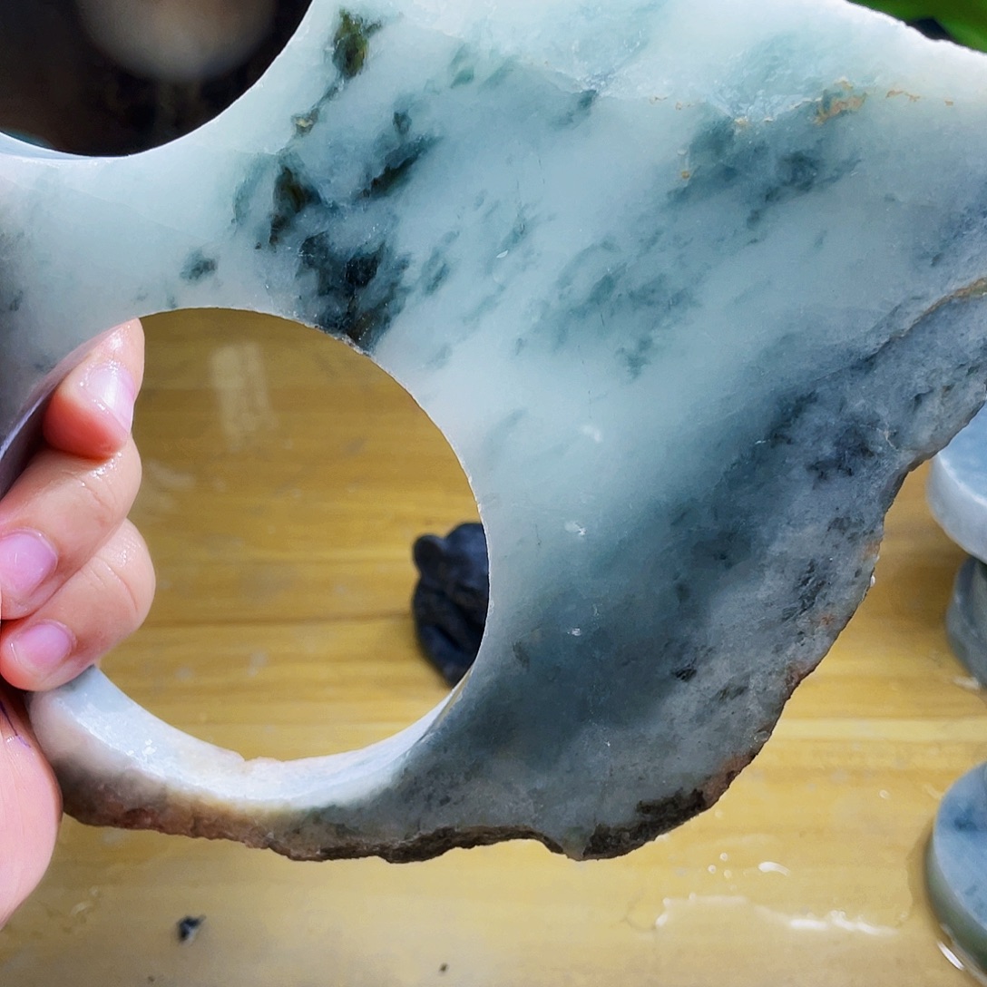 翡翠未镶嵌颈饰毛料30