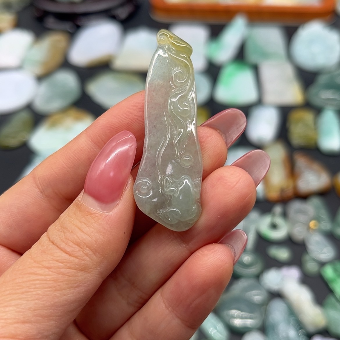 【闪购商品】翡翠颈饰未镶嵌青蛙