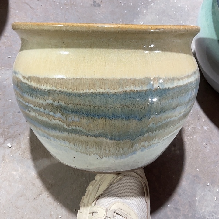 红陶口径28高度21一只