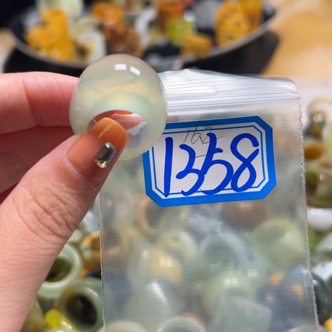 双***被蛇纹石玉未镶嵌戒指