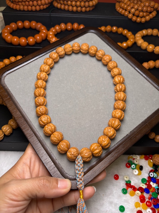 猴头核桃雕刻，粗筋爆肉龙脊纹大八楞 手持  17+尺寸