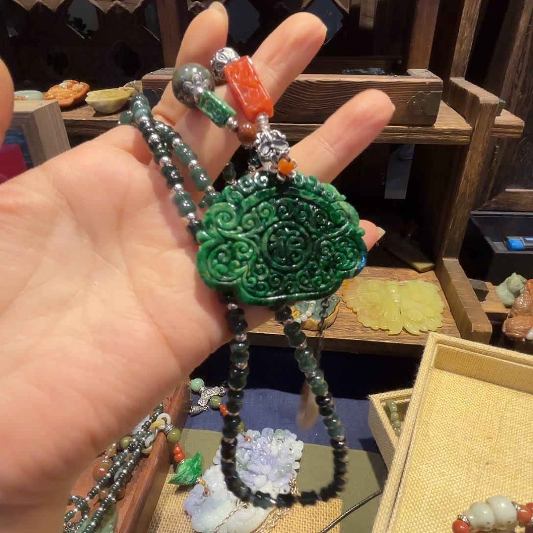 翡翠颈饰未镶嵌原创