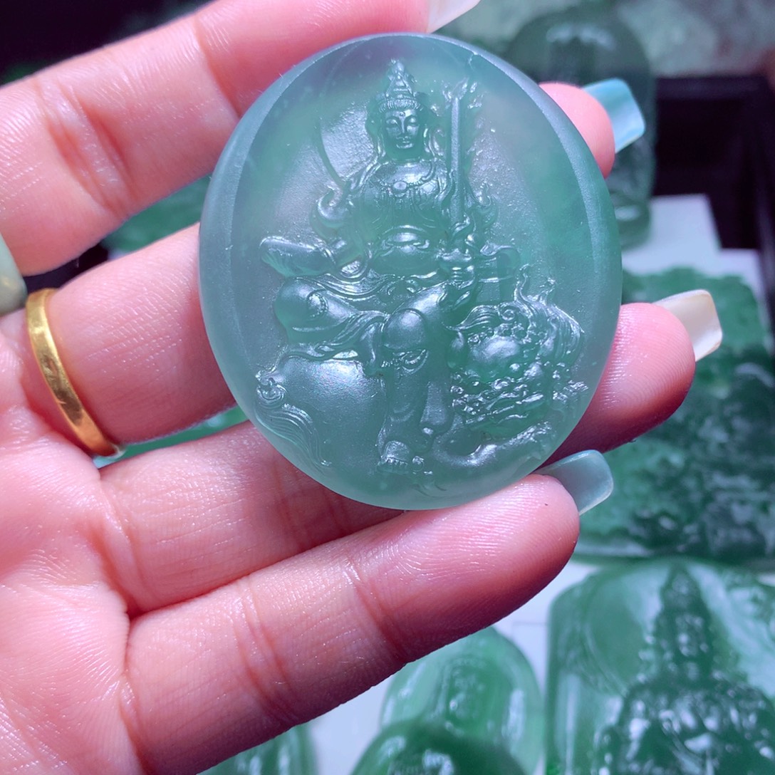 宋***馨定制翡翠未镶嵌天然缅甸翡翠A货毛货挂件