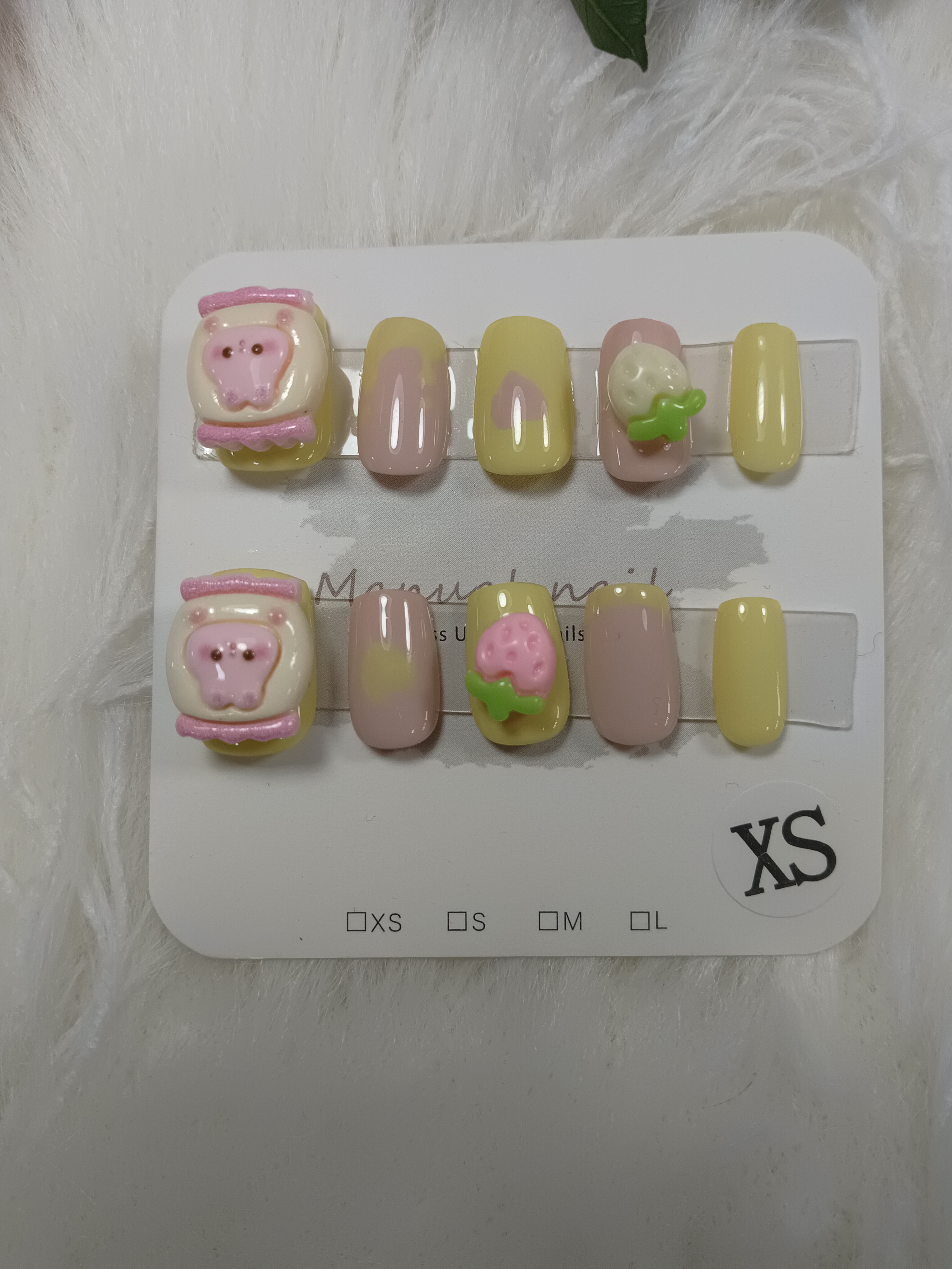 蜡笔小新卡通短款手绘可爱显白手工穿戴甲少女心美甲贴