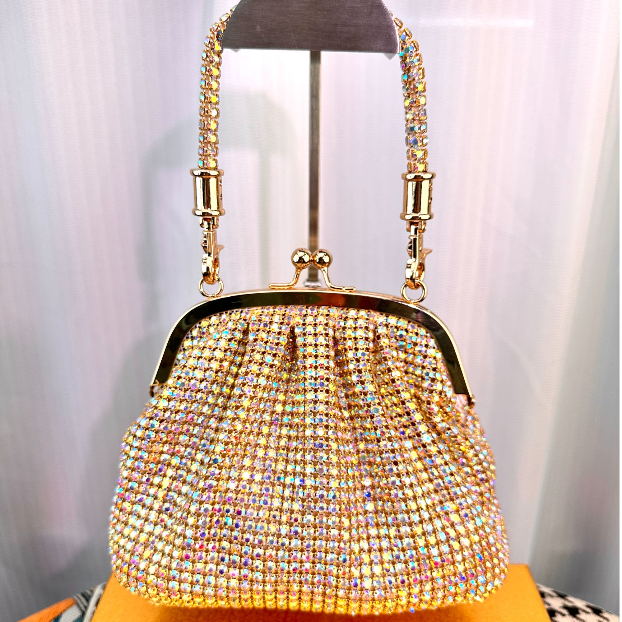 【有。美事】新款工艺手工钻包满钻斜挎福袋包时尚晚宴包