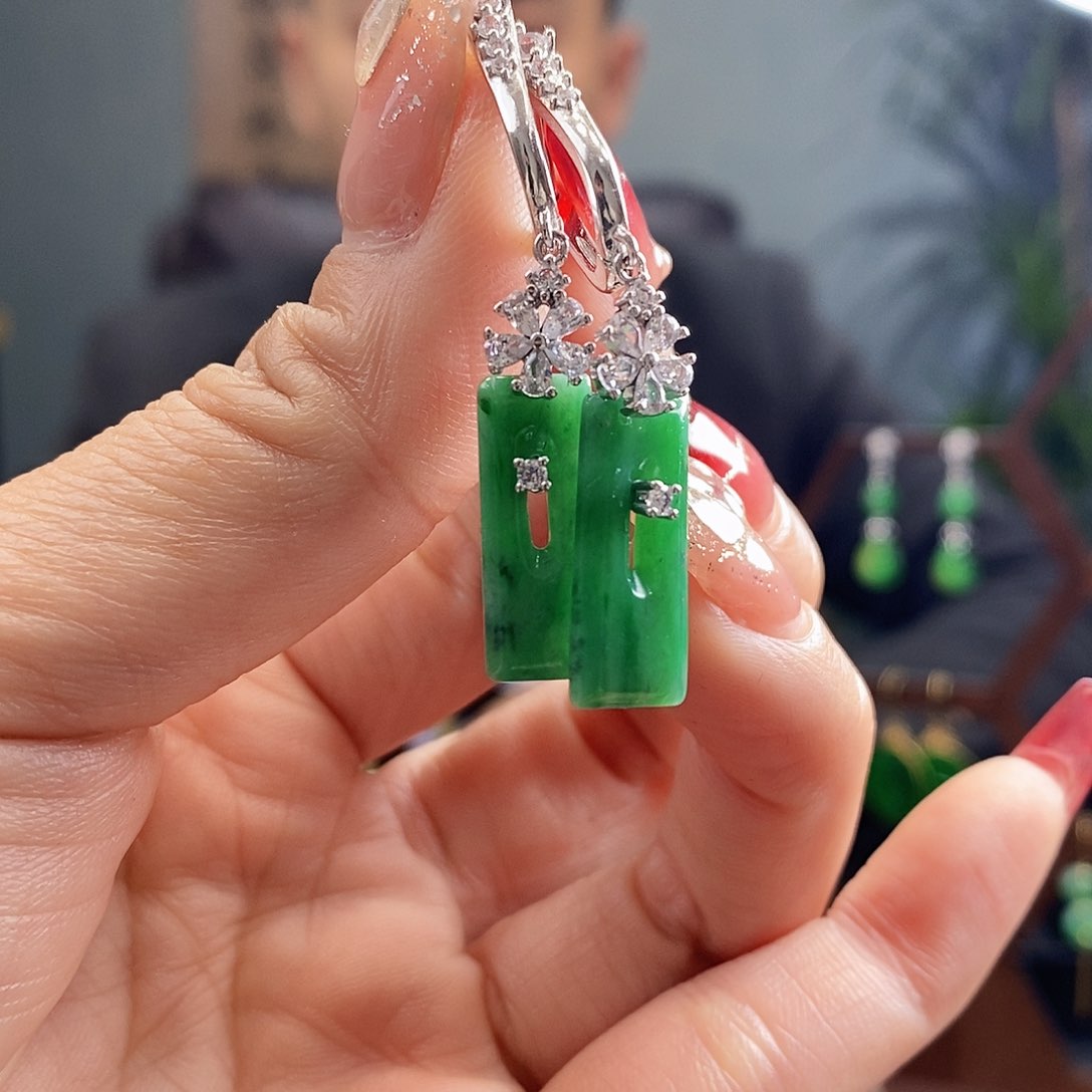 翡翠耳饰银S925镶嵌翡翠