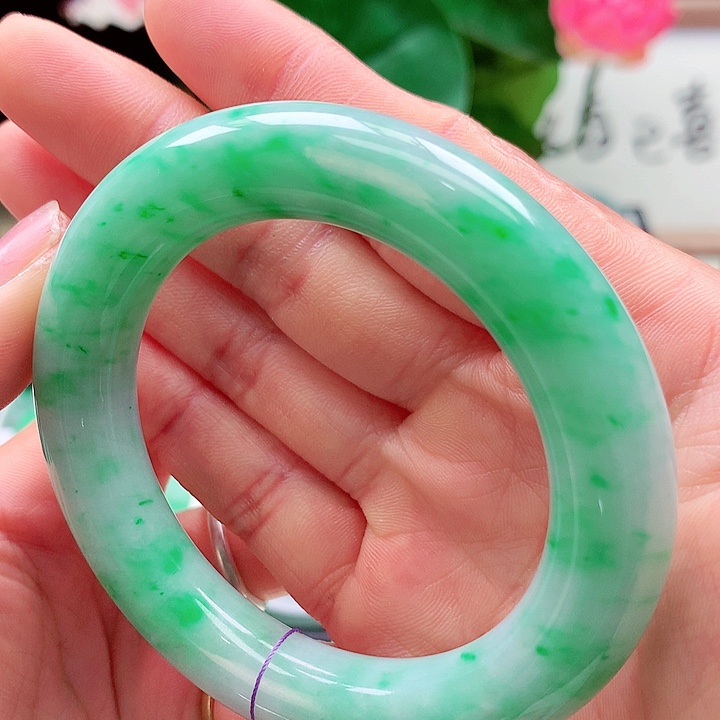 翡翠未镶嵌手镯天然翡翠手镯