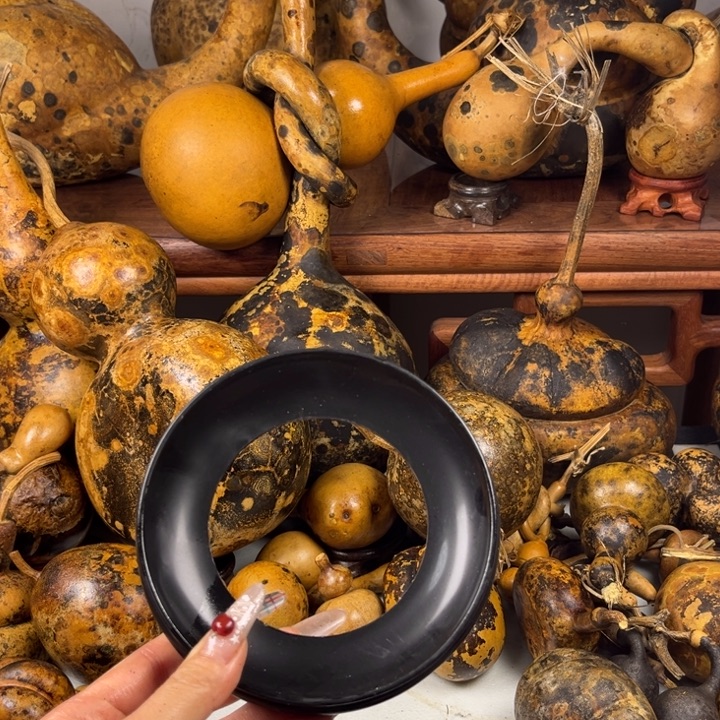 大叶紫檀（黑酸枝木类）