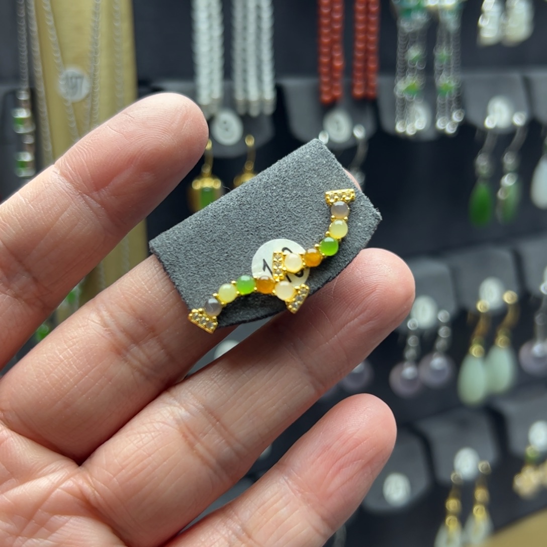 转***身和田玉银S925镶嵌耳饰