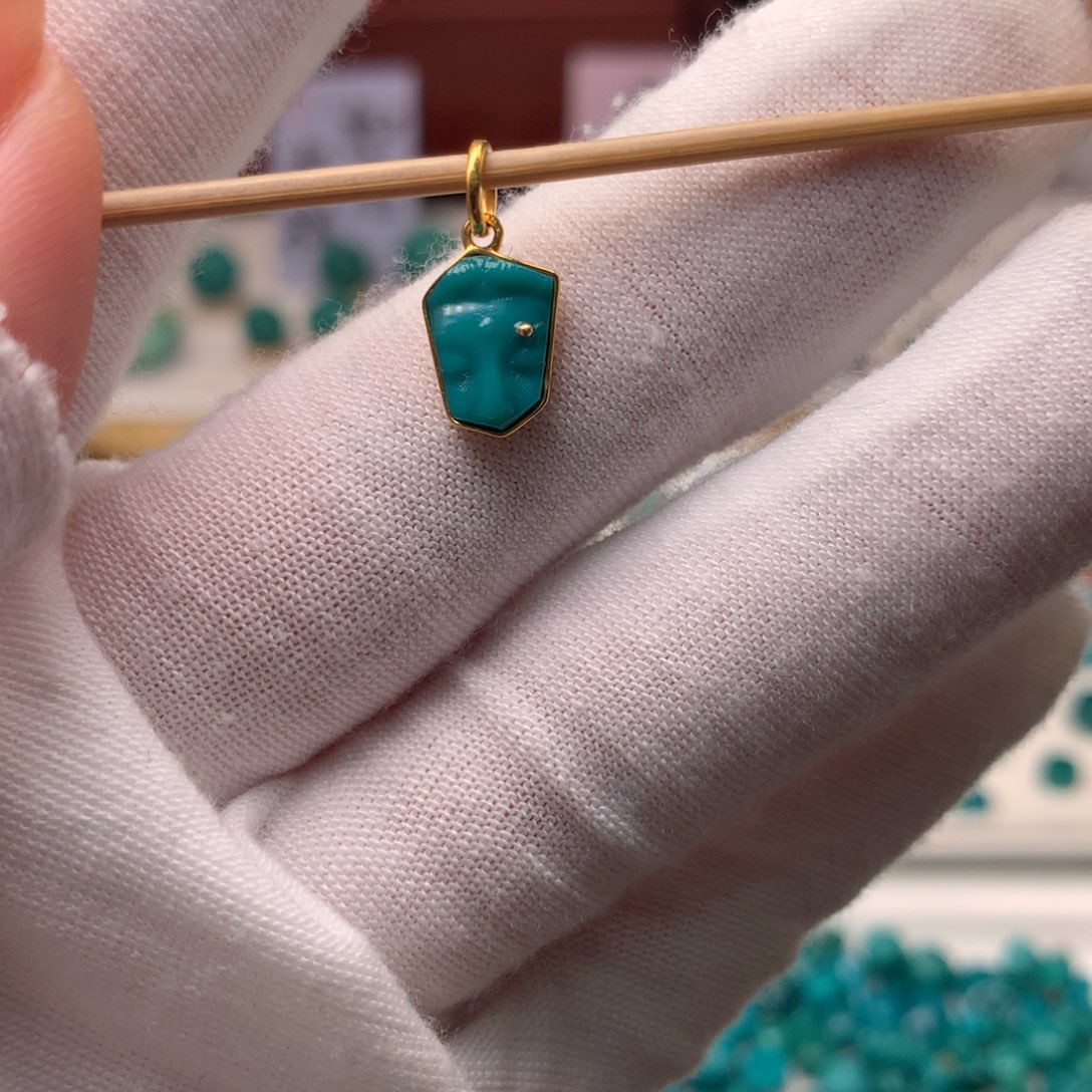 绿松石18K金镶嵌配饰