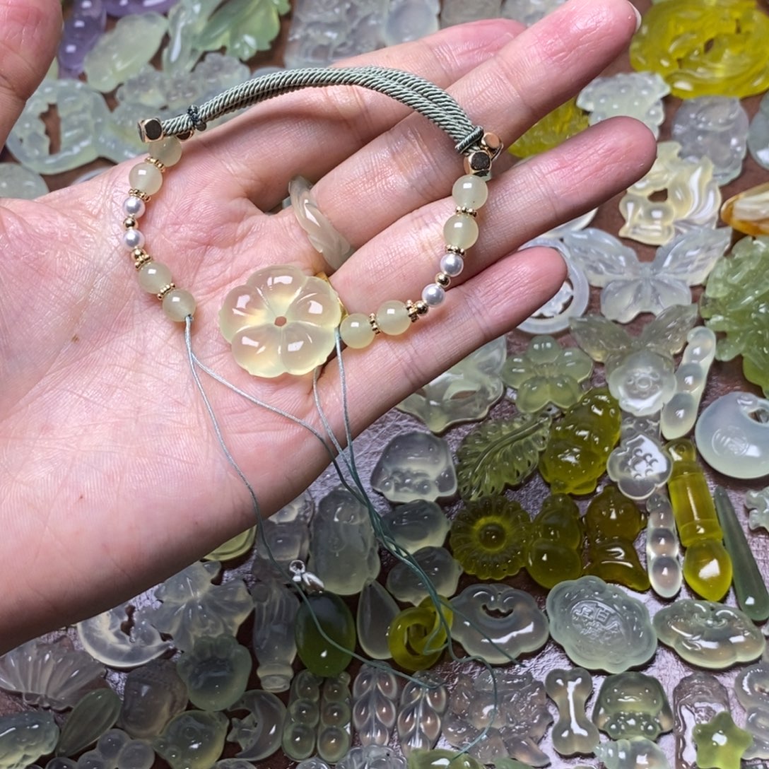 蛇纹石玉合金项链