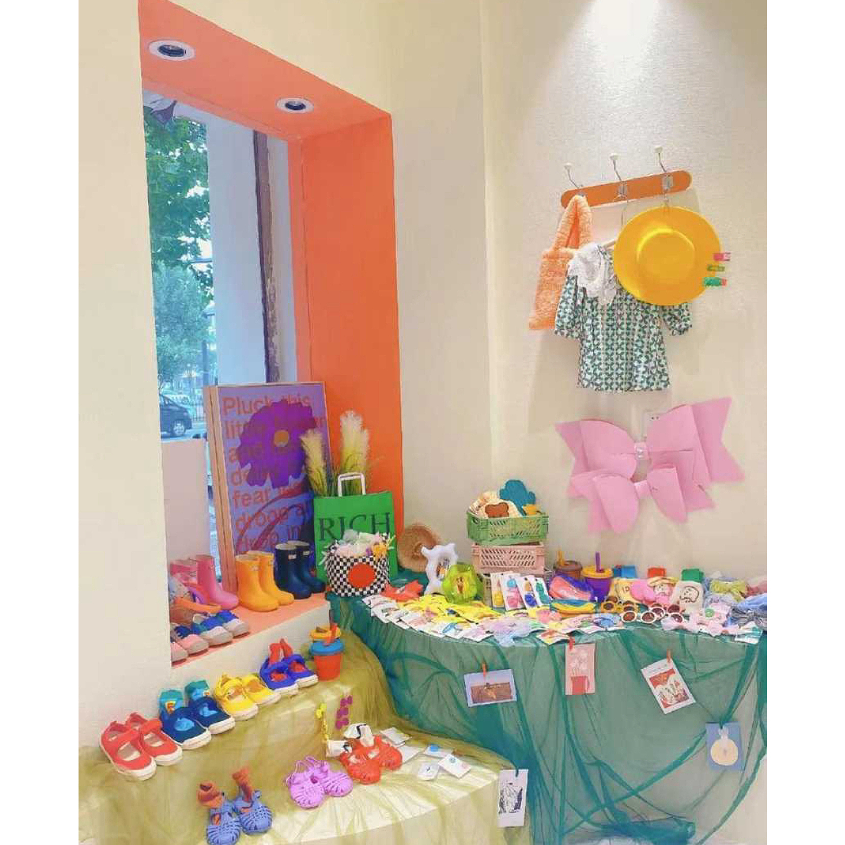 大晴家童装 蓝盒