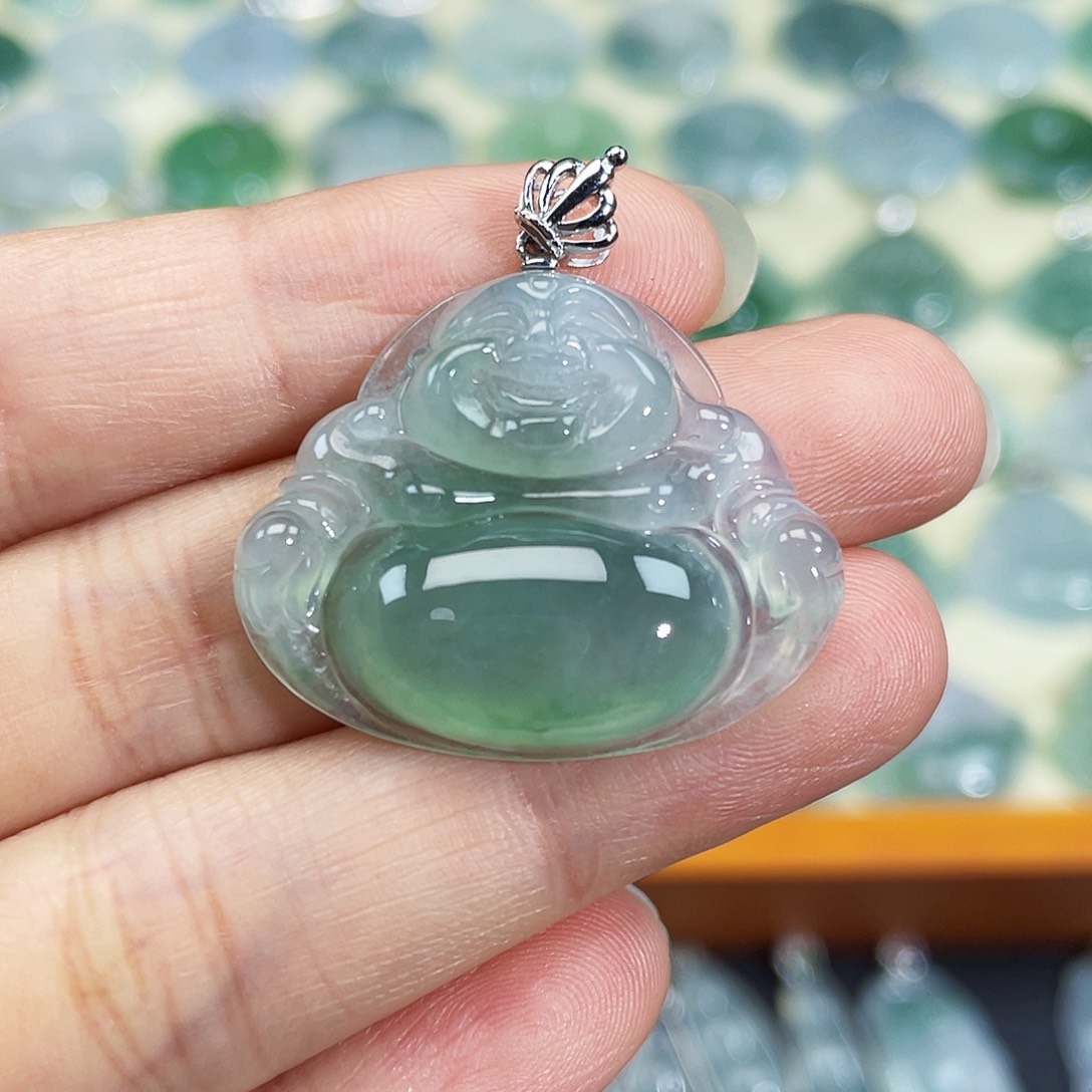 翡翠颈饰18K金镶嵌吊坠