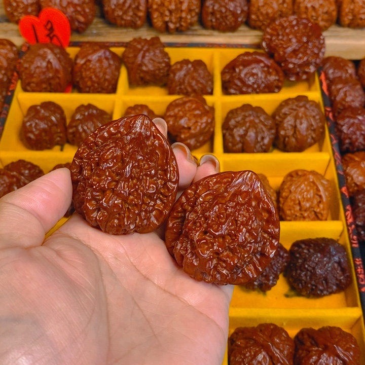 桃核吊坠那***a官帽一对18LXP#00#