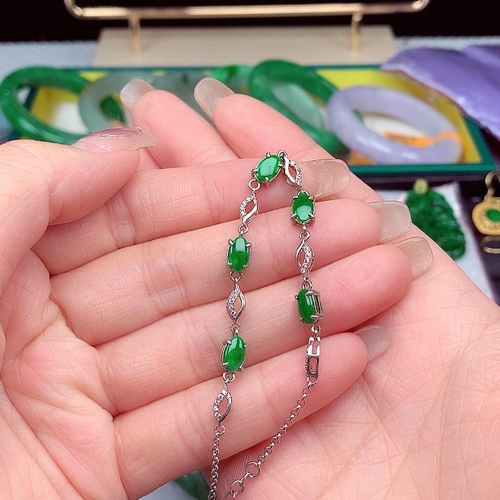 翡翠颈饰银S925镶嵌翡翠