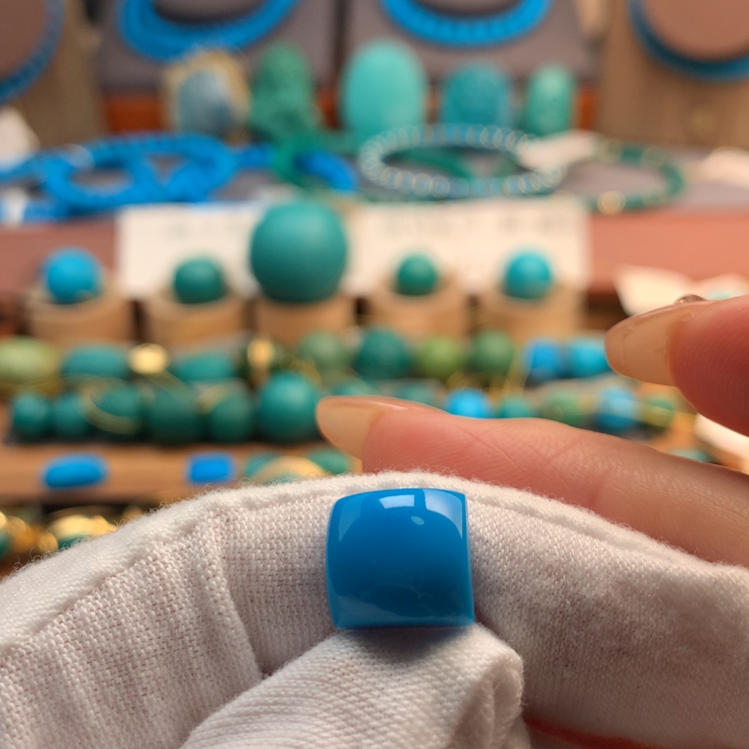 操***子绿松石未镶嵌绿松石