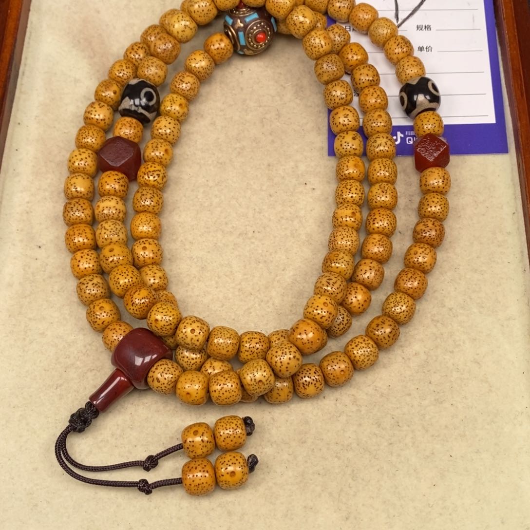 吊坠星月菩提谦*