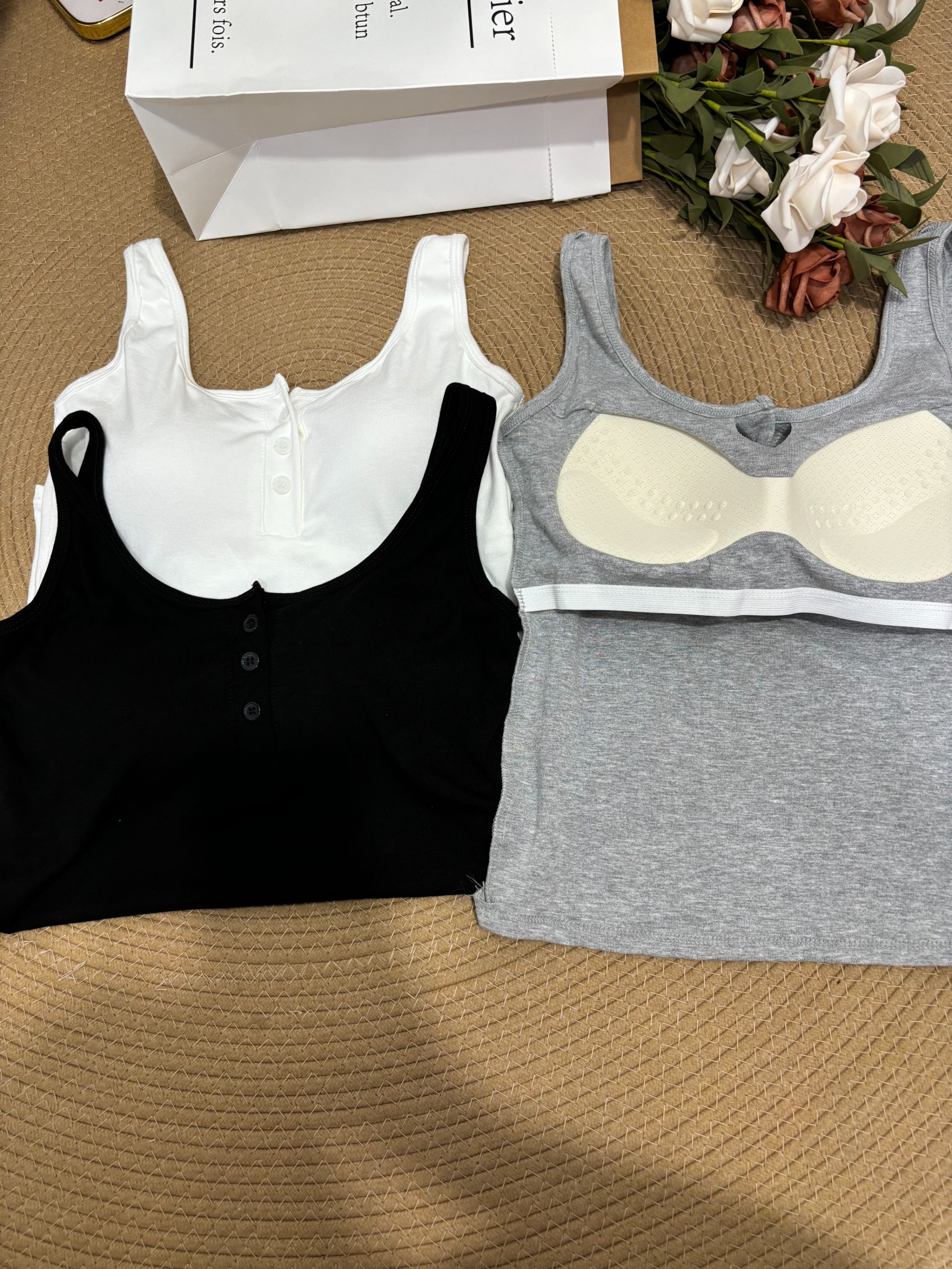 546夏季爆款带胸垫吊带背心女显瘦内搭紧身美背