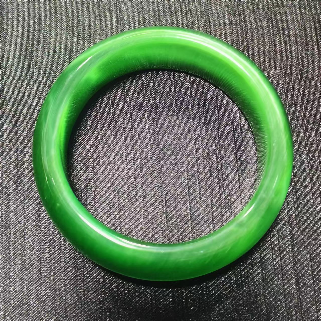 XJ岚霏甄选》时尚大气手镯SZ0039