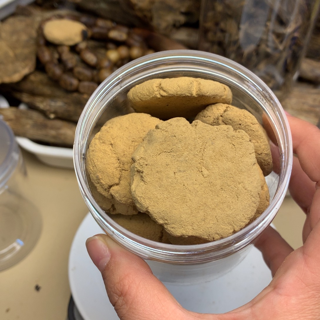 吴***磊沉香沉香碎屑奇楠沉香熏香水磨粉100克