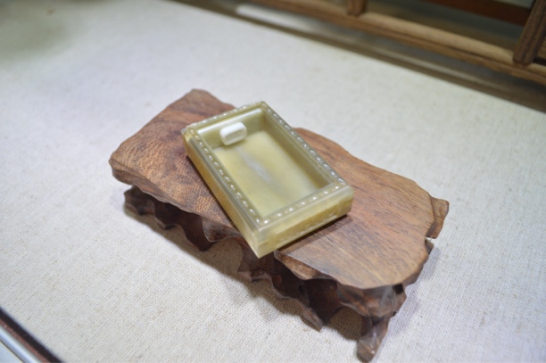 张圣林掌中宝牛角黄蛉盒