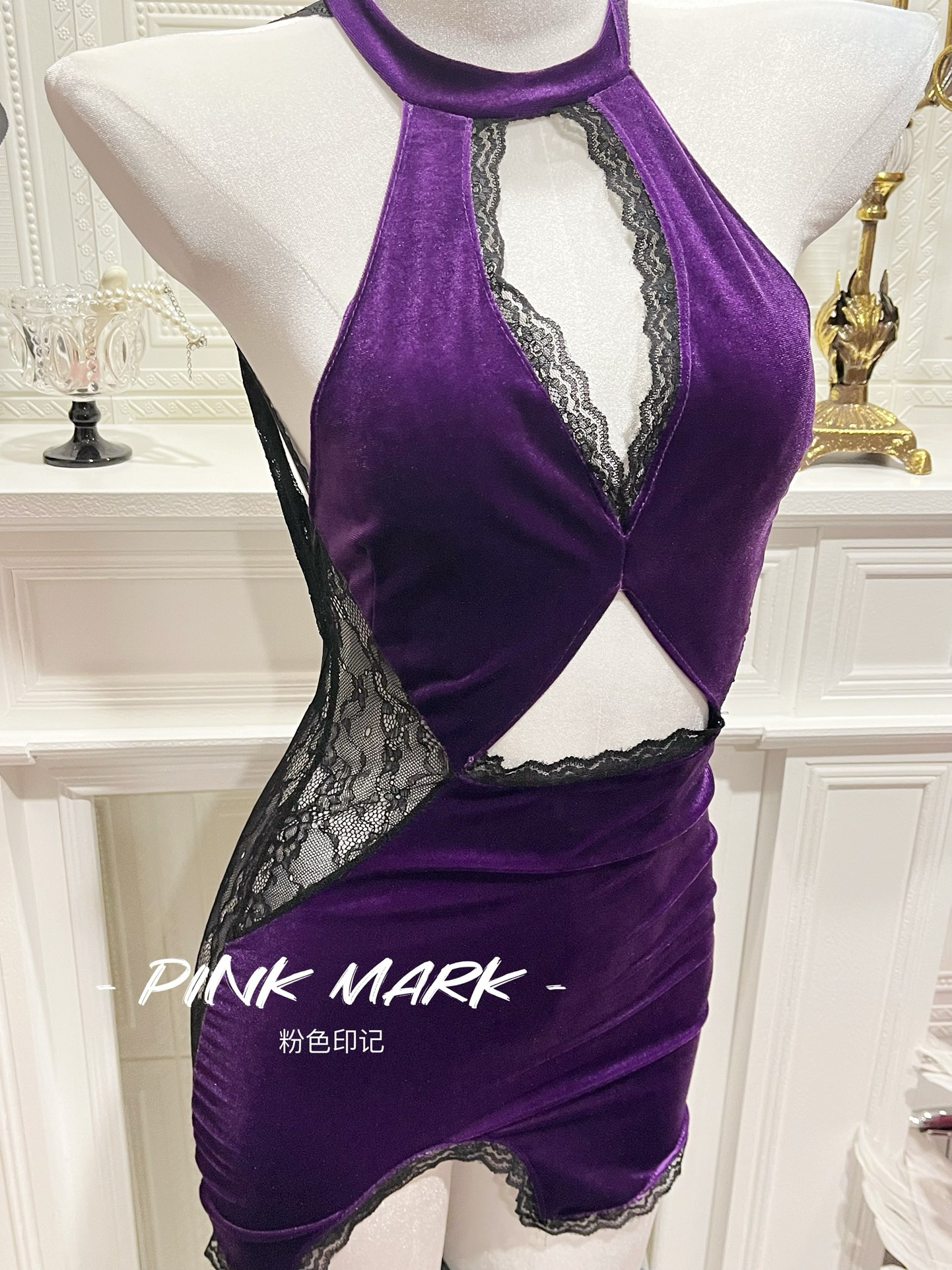 经典紫色丝绒亲肤小礼服